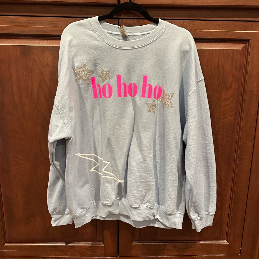 Light blue Christmas crewneck sz XL